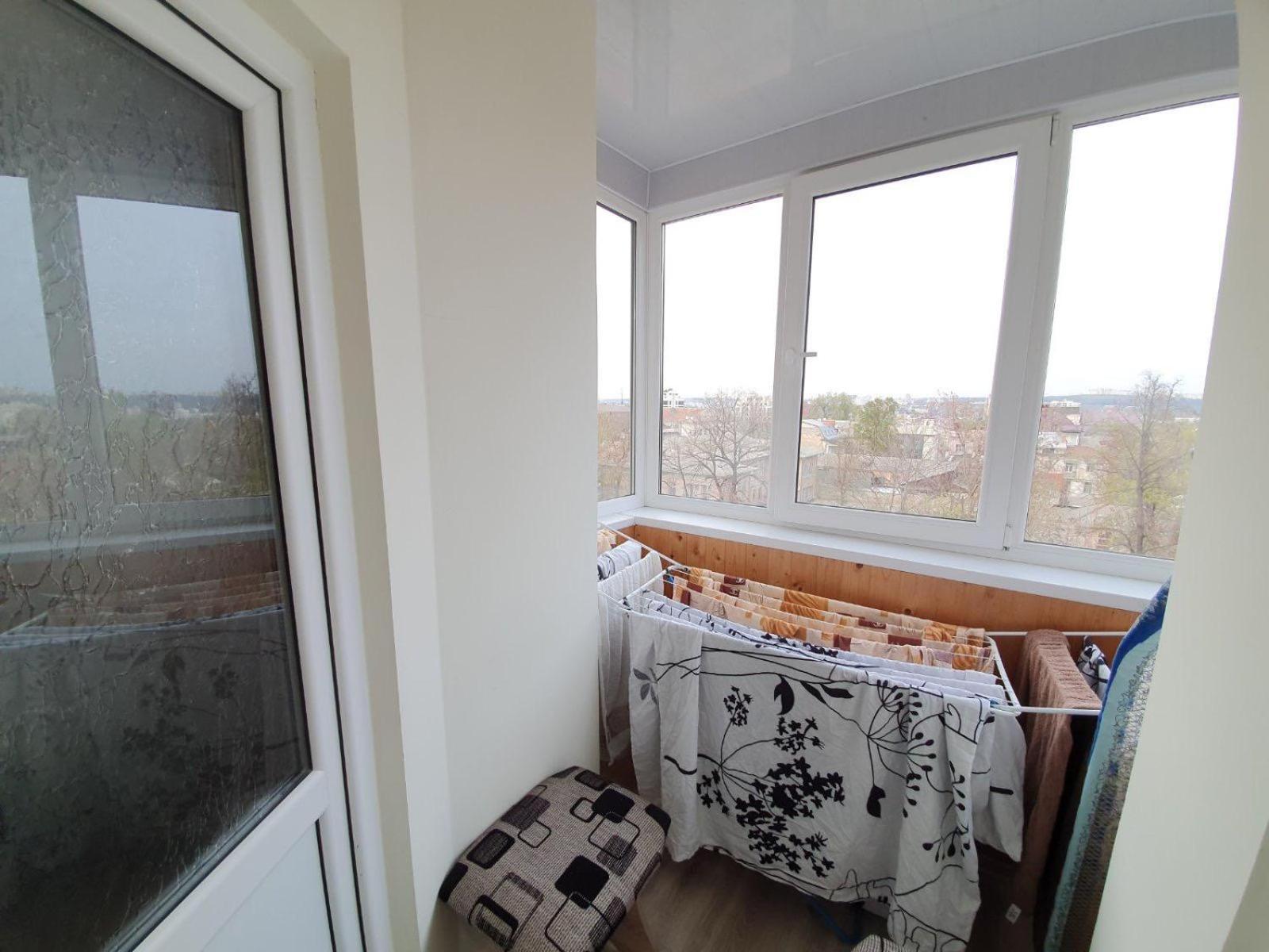 Tourist Home At Stefan Cel Mare With 2 Rooms 키시나우 외부 사진