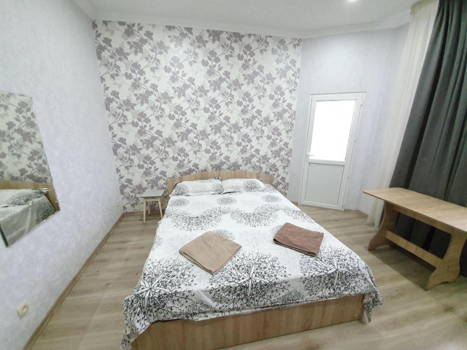 Tourist Home At Stefan Cel Mare With 2 Rooms 키시나우 외부 사진